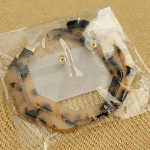 Tortoise Shell Octagon Hoop Earrings - Picture 4 of 5